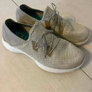 Skechers You Walk Slip on Sneaker Women size 6.5